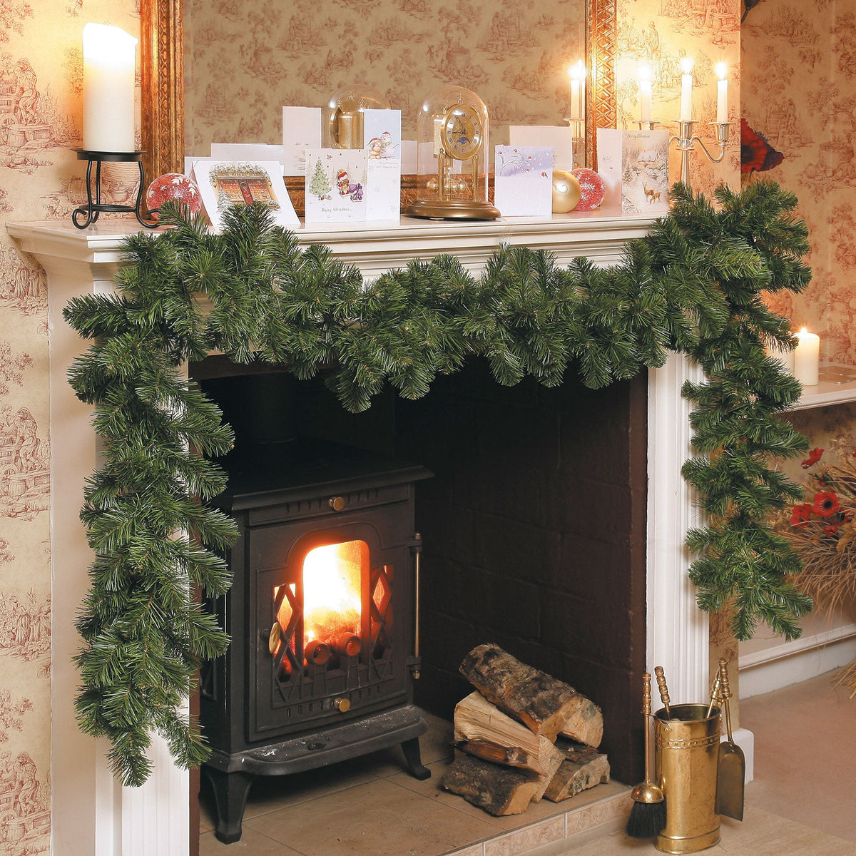 Christmas Wreaths & Garlands