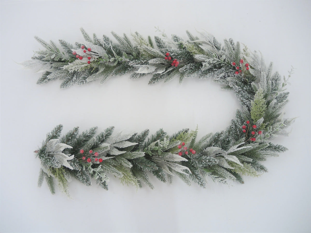 210cm Diara Garland w/112 Tips /Berries & Snow Christmas Garland