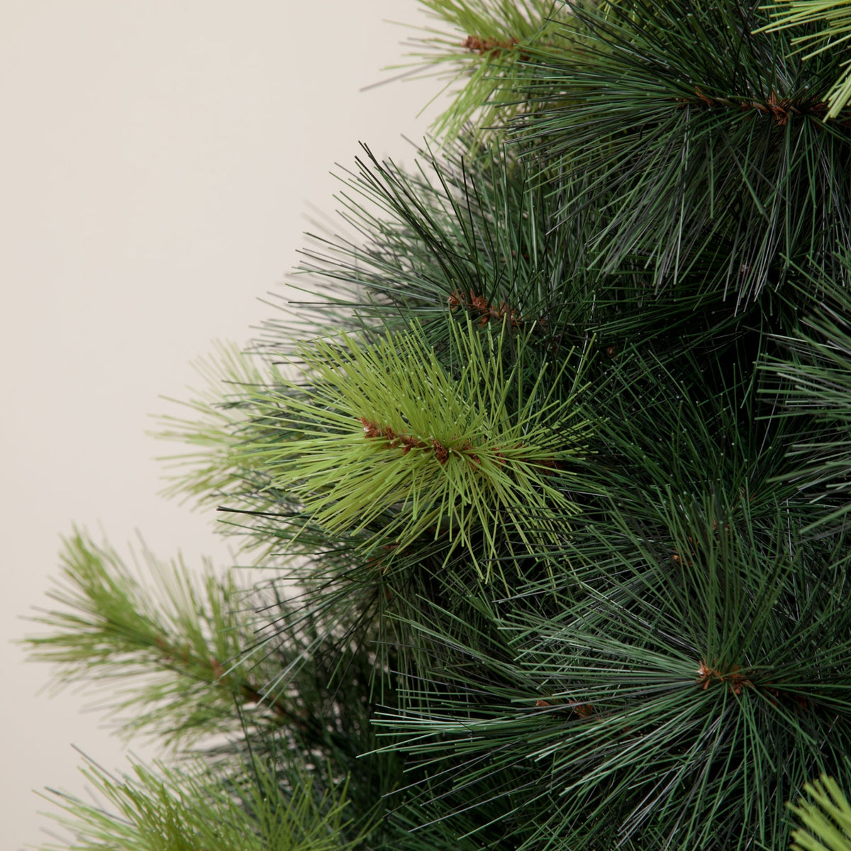 Natural Needle PE Scots Pine Christmas Tree