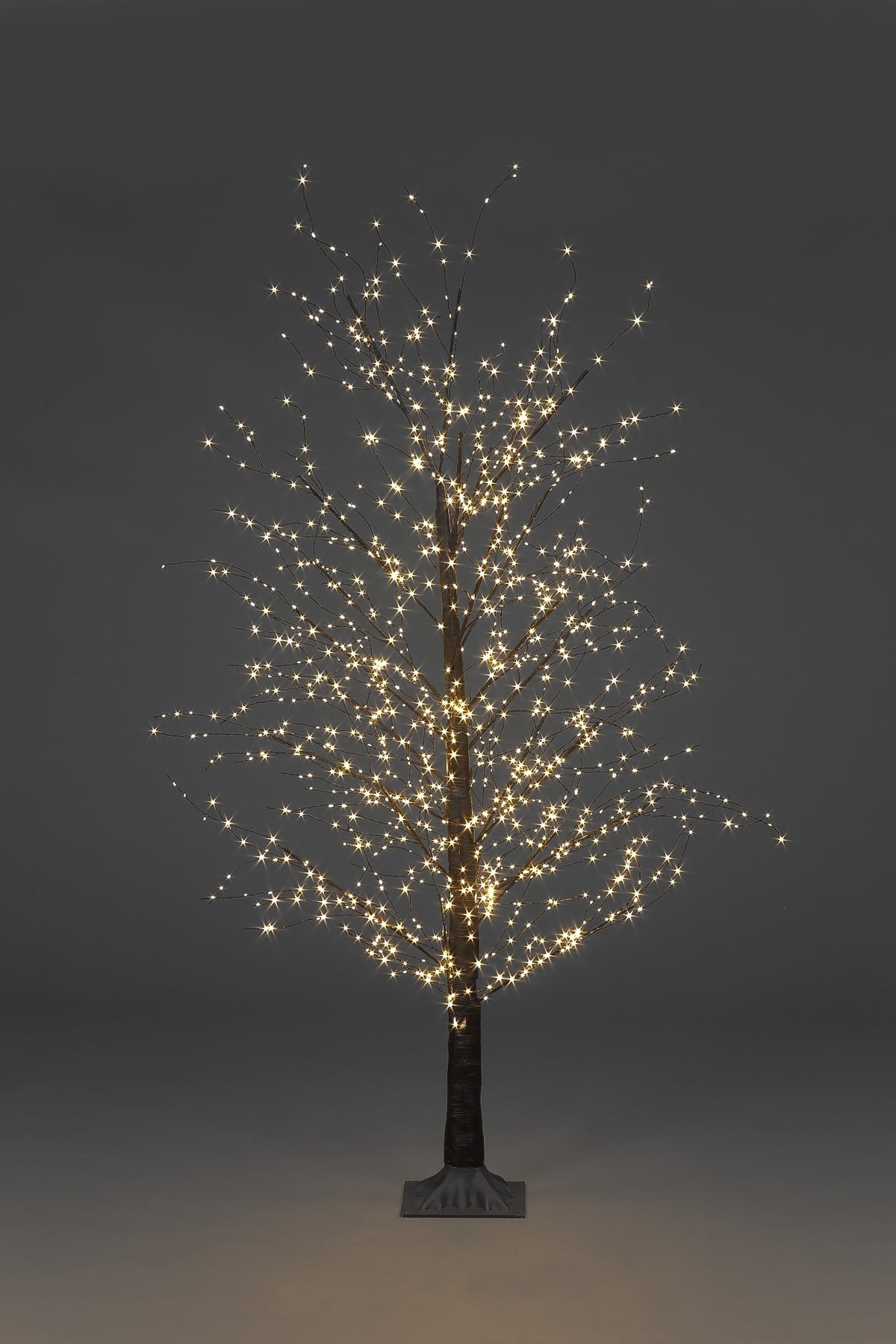 1.5m Black Micro Dot Tree w/900 Warm White LEDs Christmas Trees